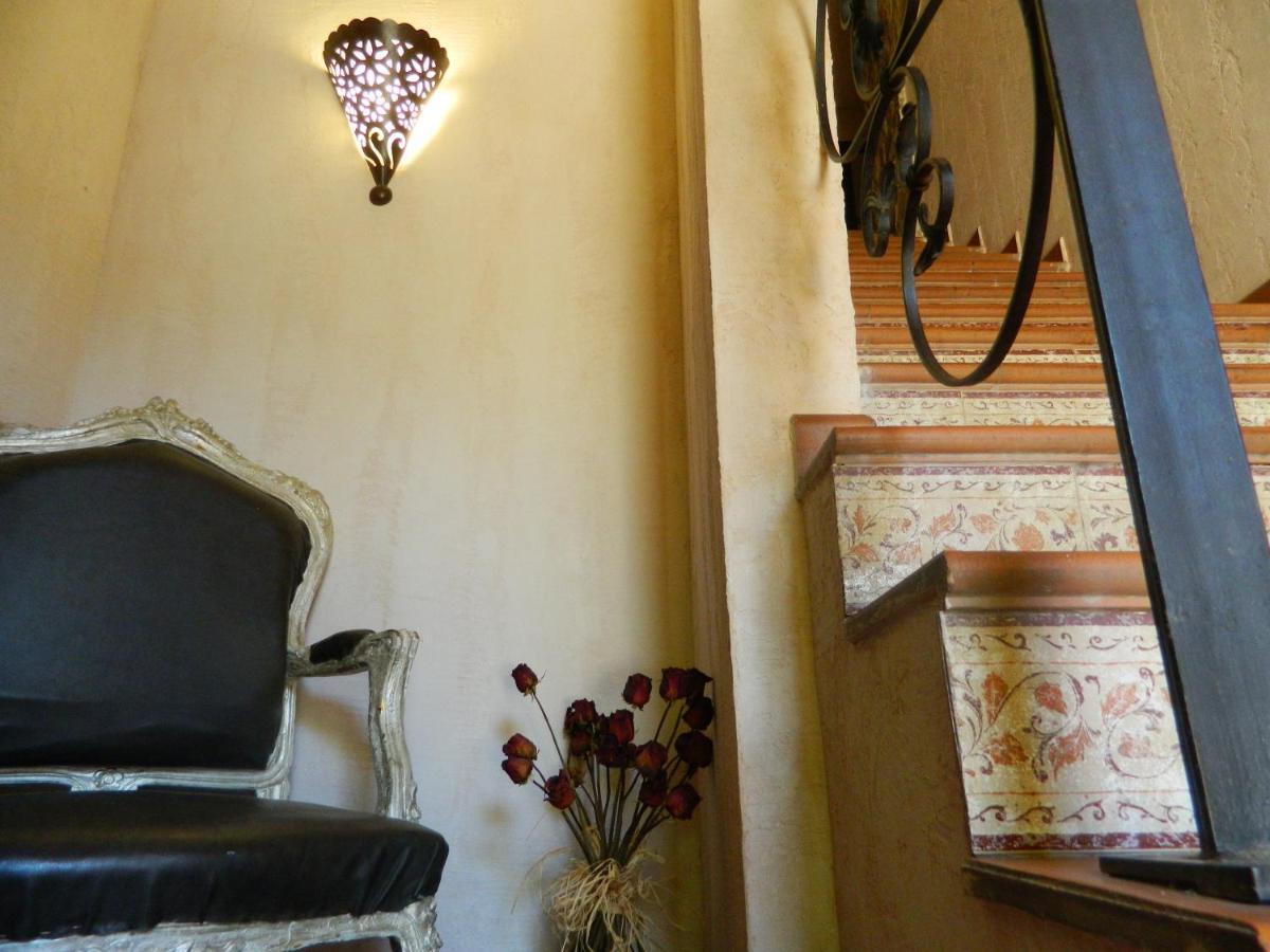 Hotel Turo De La Torre Manresa Pokoj fotografie